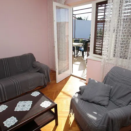 Marin Apartman Vinisce