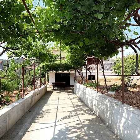 Apartman Marin Vinisce
